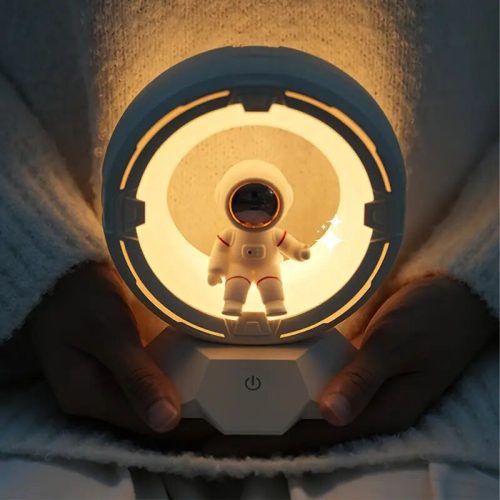 Inteligentné nočné svetlo Astronaut, dotykové ovládanie – nastaviteľný jas, dekorácia