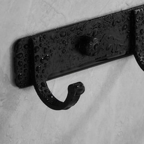 Falošný nástenný vešiak (čierny)