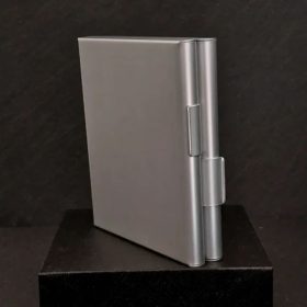 Puzdro na cigarety Laifu (strieborná farba)