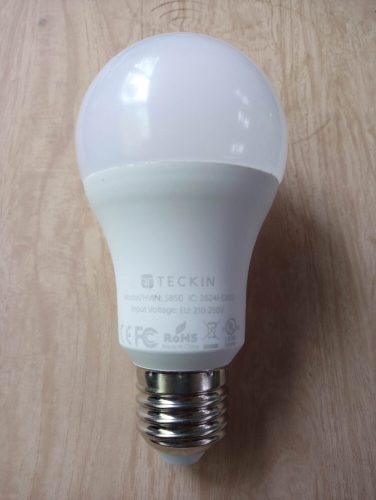 Teckin SB50 dúhová LED žiarovka – energeticky úsporná a dekoratívna