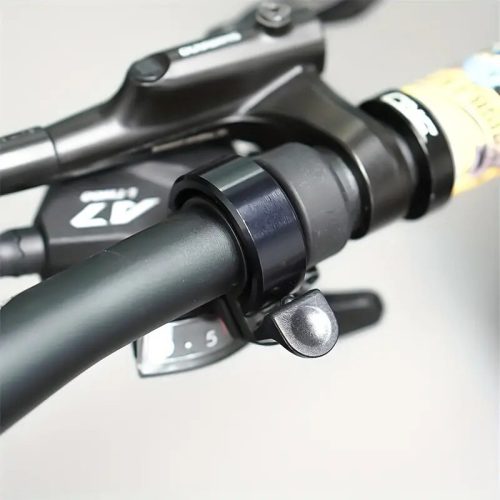 Čierny zvonček na bicykel s 22 mm reproduktorom – pre riadidlá s priemerom 31 mm